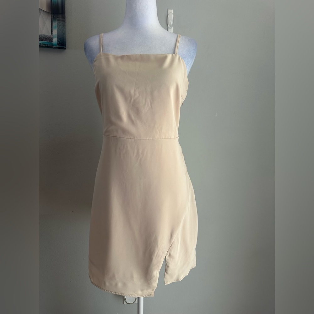 HYFVE Sexy Party Must Have Mini Dress Size Large Cream